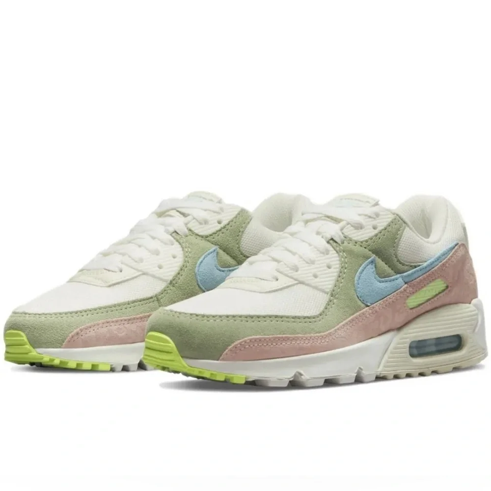 Nike Wmns Air Max 90 'Easter Leopard' sneaker - Picture 2 of 6